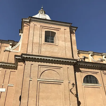 Konukevi Maison Pellegrino Roma